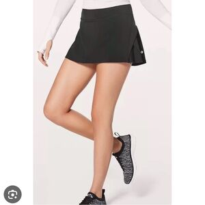 NWOT Play off the pleats lululemon tennis skirt